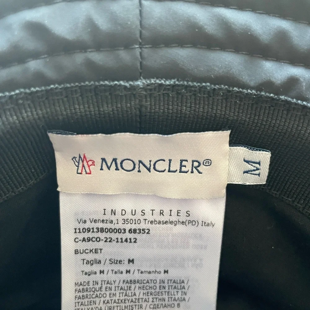 Moncler Classic Black Bucket Hat - Picture 4 of 6